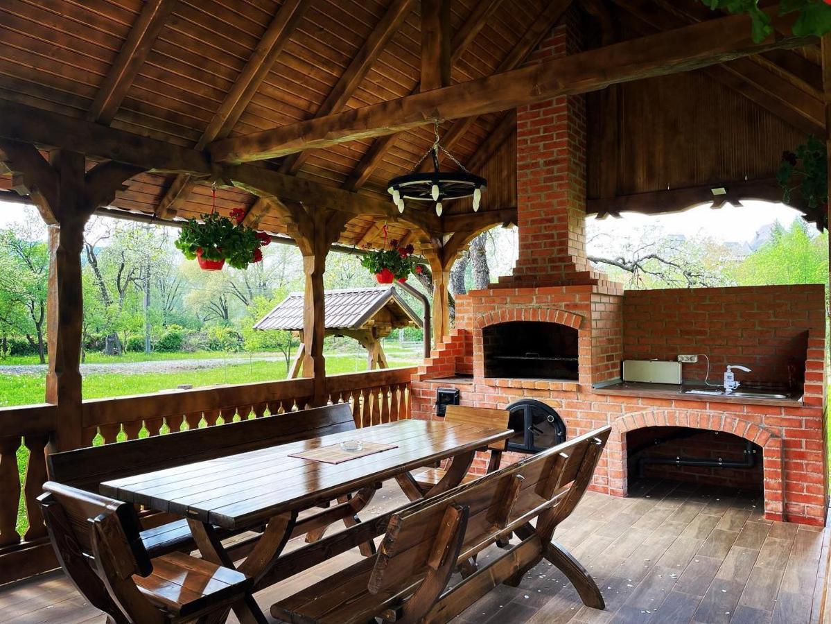 Pensiunea Hai In Maramures Birsana Ngoại thất bức ảnh